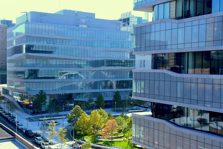 VIew of Geffen Hall and Kravis Hall outside.
